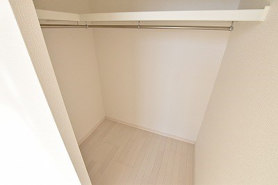 収納　ウォークインクローゼット