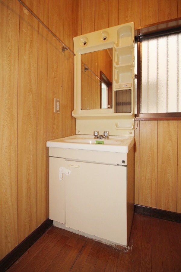 洗面設備　洗面化粧台