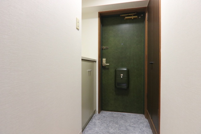 玄関　※別室の参考写真の為、現況優先です。