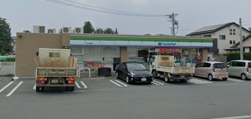 コンビニ　ファミリーマート浜北内野店（コンビニ）まで1075m