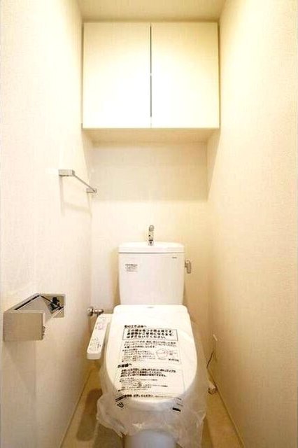 トイレ　温水洗浄便座機能です