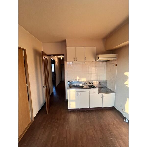 キッチン　同物件の別部屋になります。