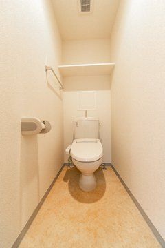 トイレ　※同タイプの別のお部屋です。