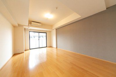 居室・リビング　※同タイプの別のお部屋です。