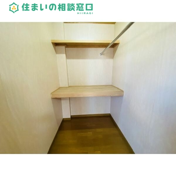収納　同型