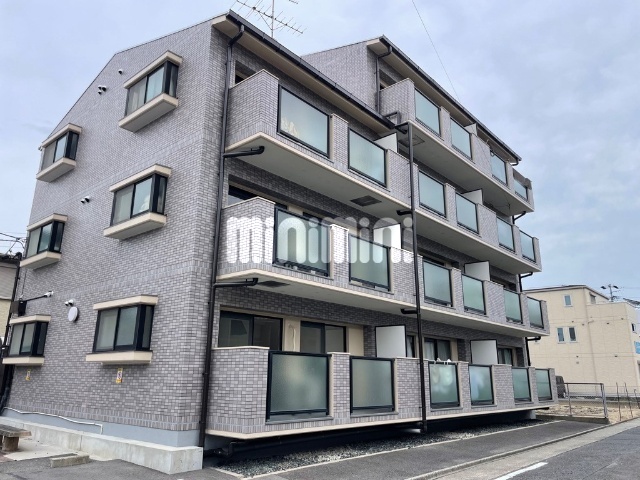 建物外観　人気のＲＣ造のマンションですよ。