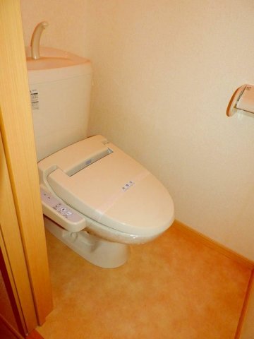 トイレ　コンパクトで使いやすいトイレです