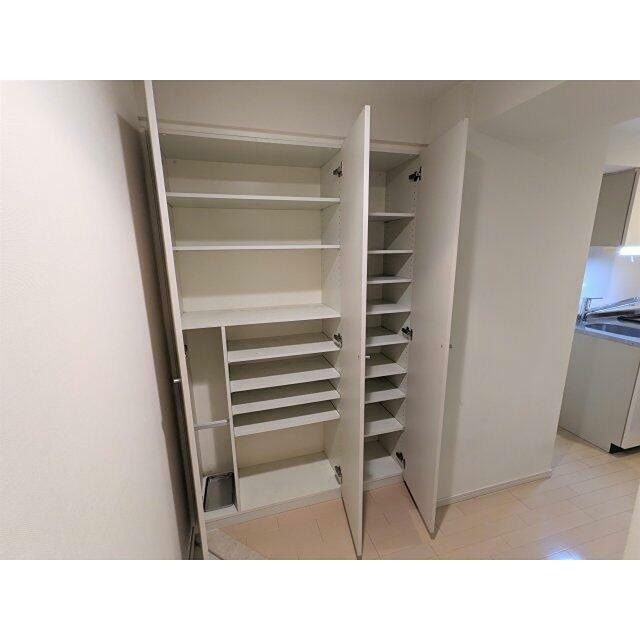 収納　※同仕様写真含む