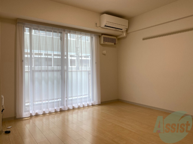 その他部屋・スペース　綺麗なフローリングの９帖のお部屋になりますね