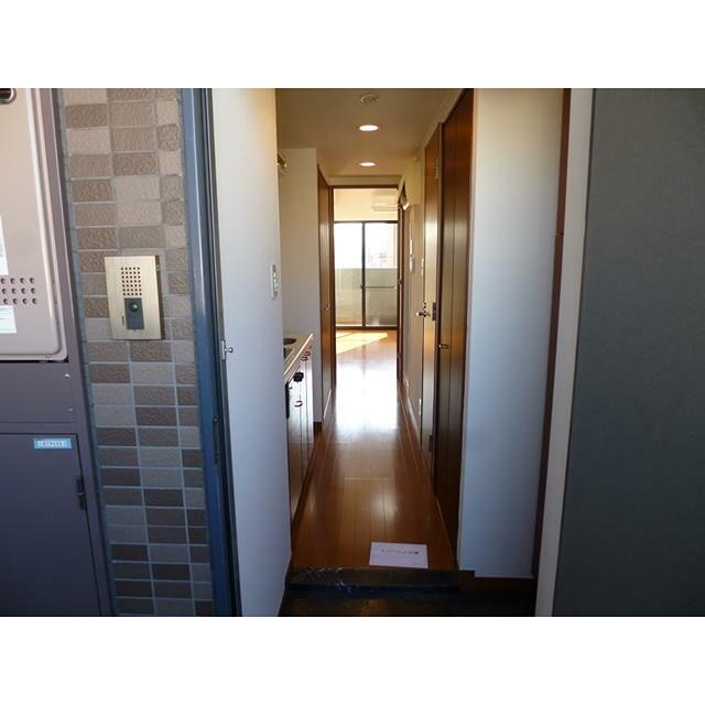 玄関　※同仕様写真含む