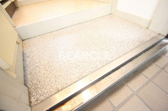 玄関　落ち着いた玄関です