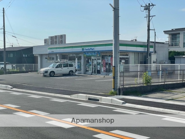 コンビニ　ファミリーマート豊田美里店（コンビニ）まで757m