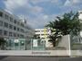 中学校　高槻市立第十中学校（中学校）まで553m