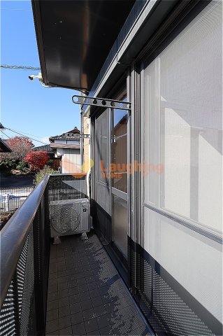 バルコニー　暖かな日差しのふりそそぐバルコニー