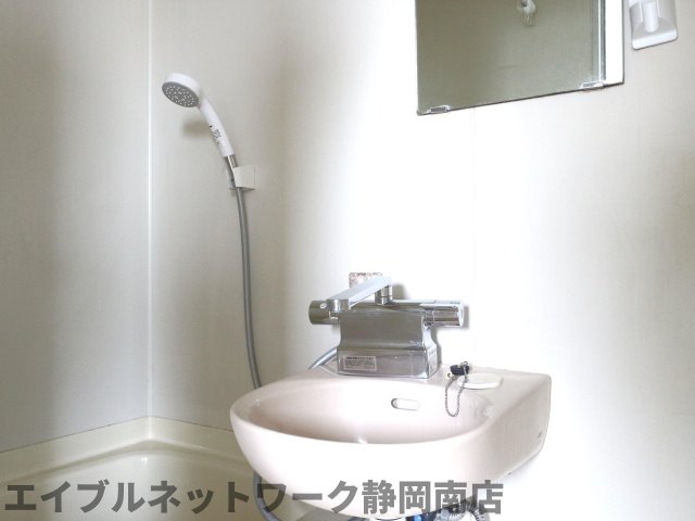 洗面設備　使いやすい洗面所です