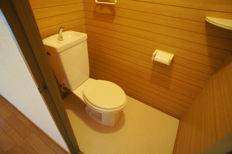トイレ　ゆったりとした空間のトイレです
