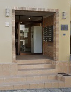 エントランス　建物の内部です
