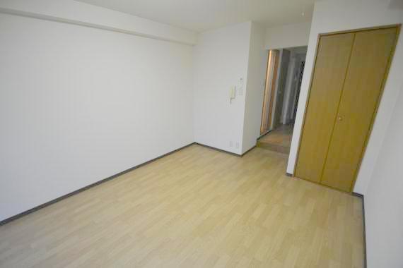 その他部屋・スペース　落ち着いた雰囲気のこのお部屋でゆっくりお休みください。