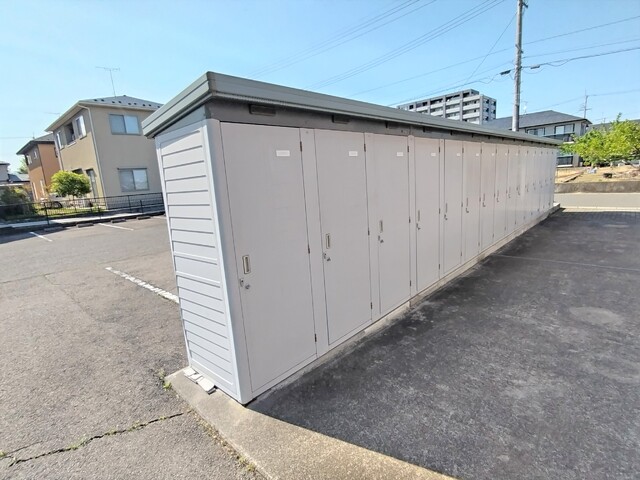 その他共有部分　☆外物置☆タイヤの保管にお使いください。