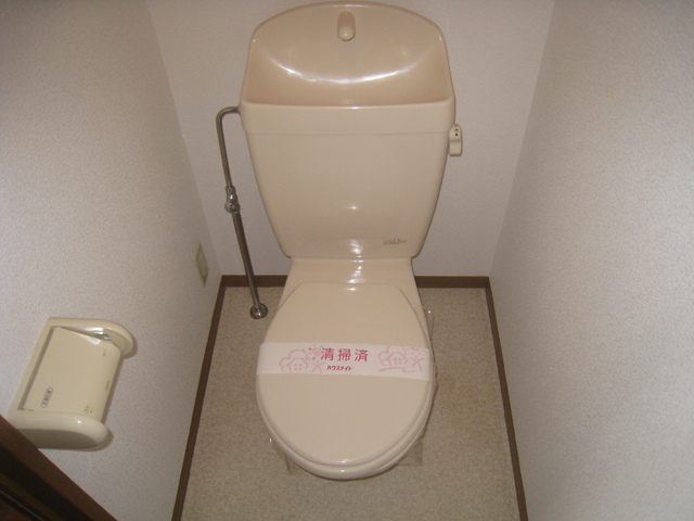 トイレ　温水洗浄便座