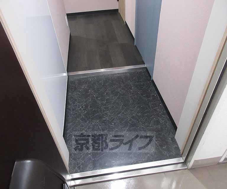 玄関　玄関部分です。