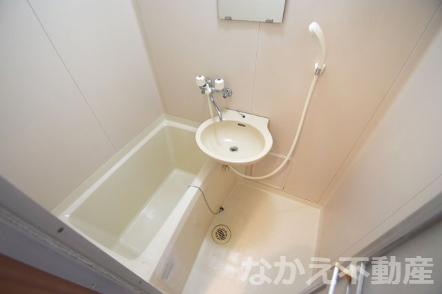 バス・シャワールーム　日々の疲れを癒すお風呂付です