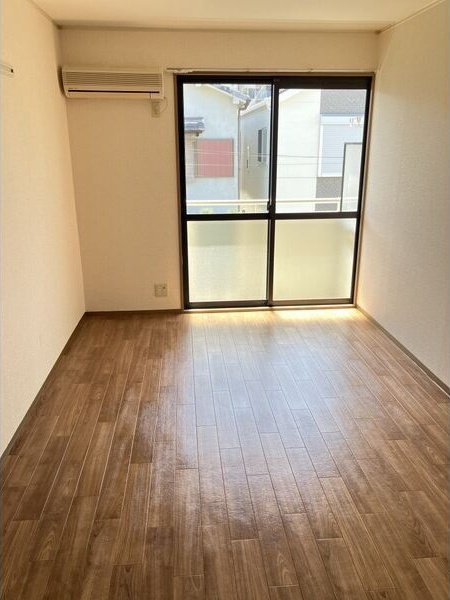 居室・リビング　※写真は同じマンションの違う部屋のものになります。