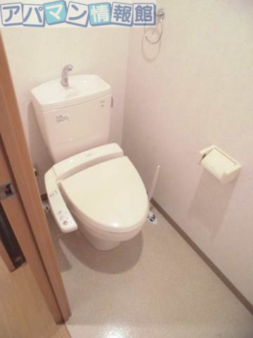 トイレ　※別号室のお写真になります