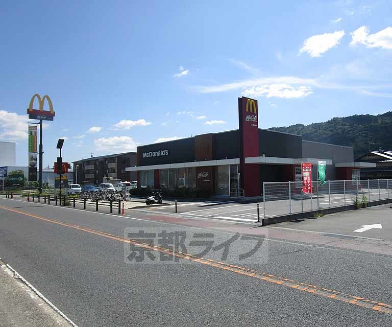 飲食店　マクドナルド　9号線千代川店（飲食店）まで550m