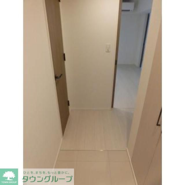 玄関　※写真は同タイプ住戸です。