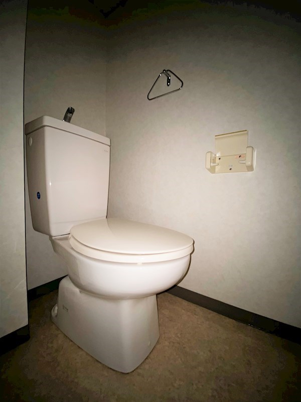 トイレ　ゆったりとした空間のトイレです