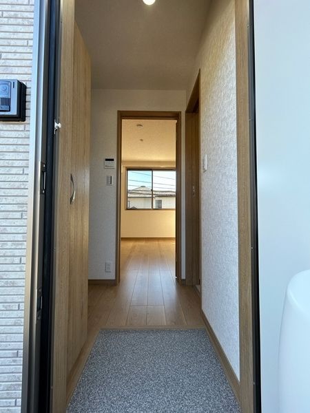玄関　お部屋探しは【タウンハウジング蘇我店】にお任せ下さい♪