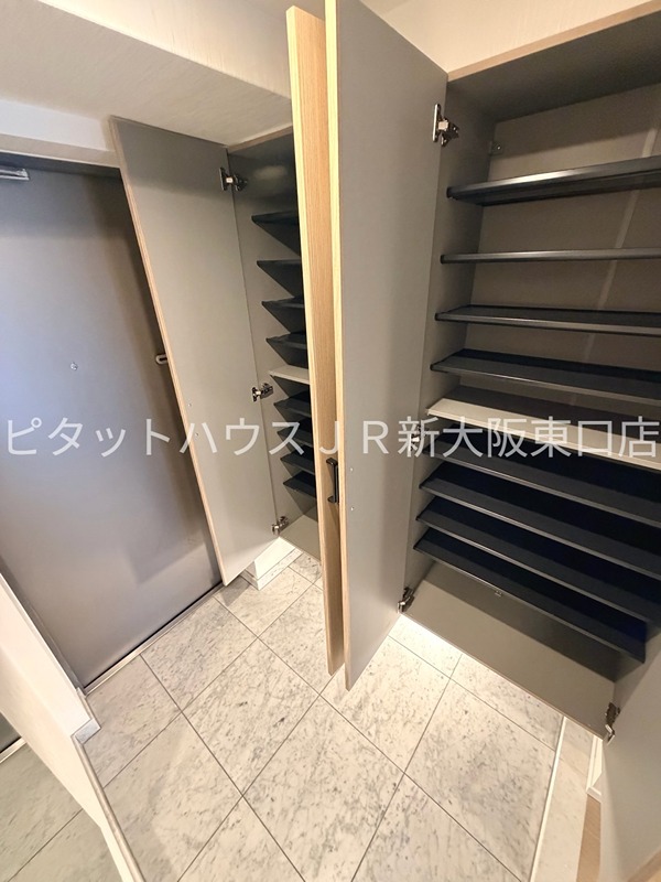 地下鉄御堂筋線 新大阪駅 徒歩5分 15階建 築20年の内装写真