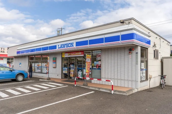 コンビニ　ローソン札幌真栄3条二丁目店（コンビニ）まで973m