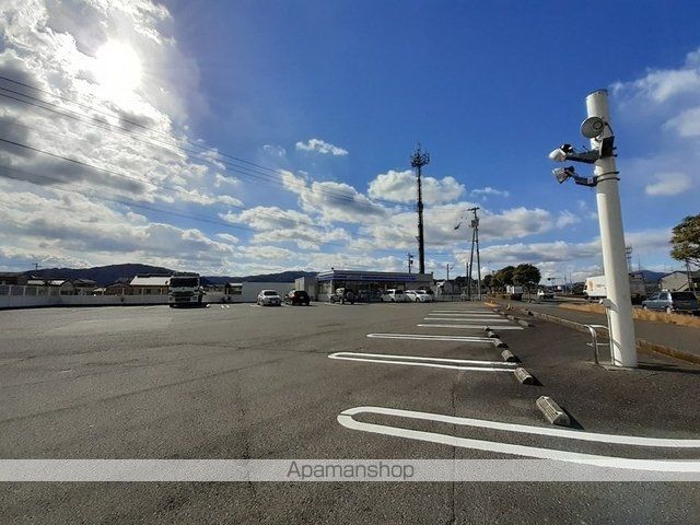 コンビニ　ローソン　土佐インター店（コンビニ）まで140m