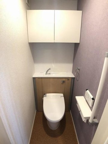 トイレ　コンパクトで使いやすいトイレです