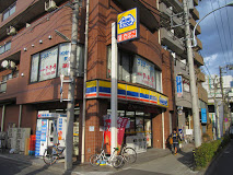 コンビニ　ミニストップ 板橋本町駅前店（コンビニ）まで466m