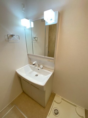 洗面設備　※同タイプの写真となります。