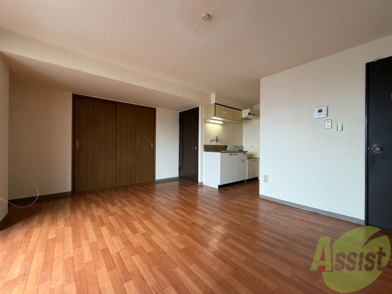 居室・リビング　広くてキレイなお部屋が広がっていて、充実した生活が送れそう。