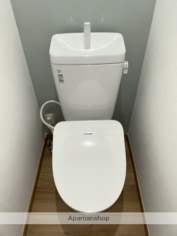 ブルーライン 吉野町駅 徒歩19分 4階建 築8年のトイレ写真
