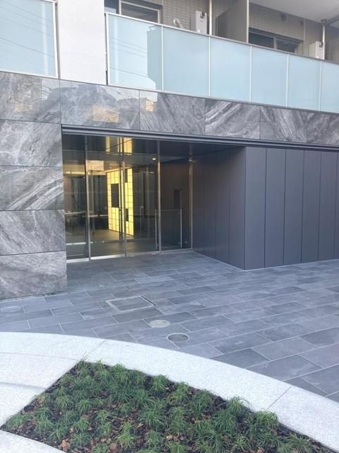 エントランス　毎日通るエントランスはこのようになっています