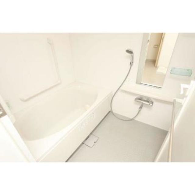 洗面設備　※写真は同タイプ住戸です。