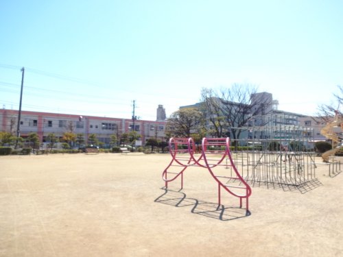 公園　行徳駅前公園（公園）まで587m