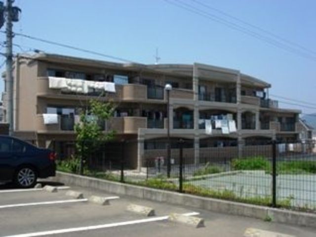 建物外観　現況優先