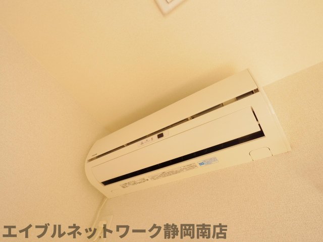 その他設備　エアコン２台付き