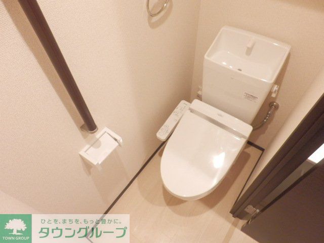 その他　温水便座付きです