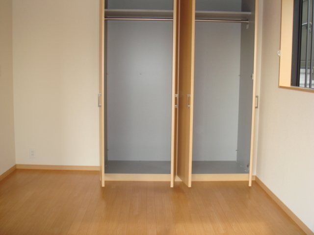 レジデンス・ファミーナの内装写真