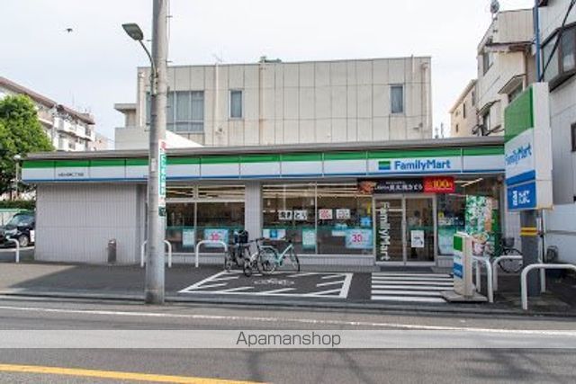 コンビニ　ファミリーマート（コンビニ）まで192m