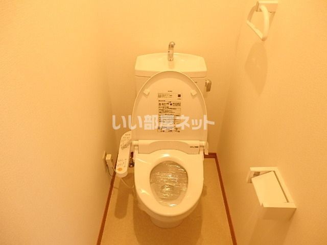 仙台市地下鉄南北線 富沢駅 徒歩6分 2階建 築13年のトイレ写真