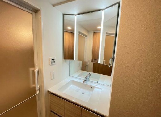 洗面設備　※こちらのお写真は他部屋になり参考写真です※